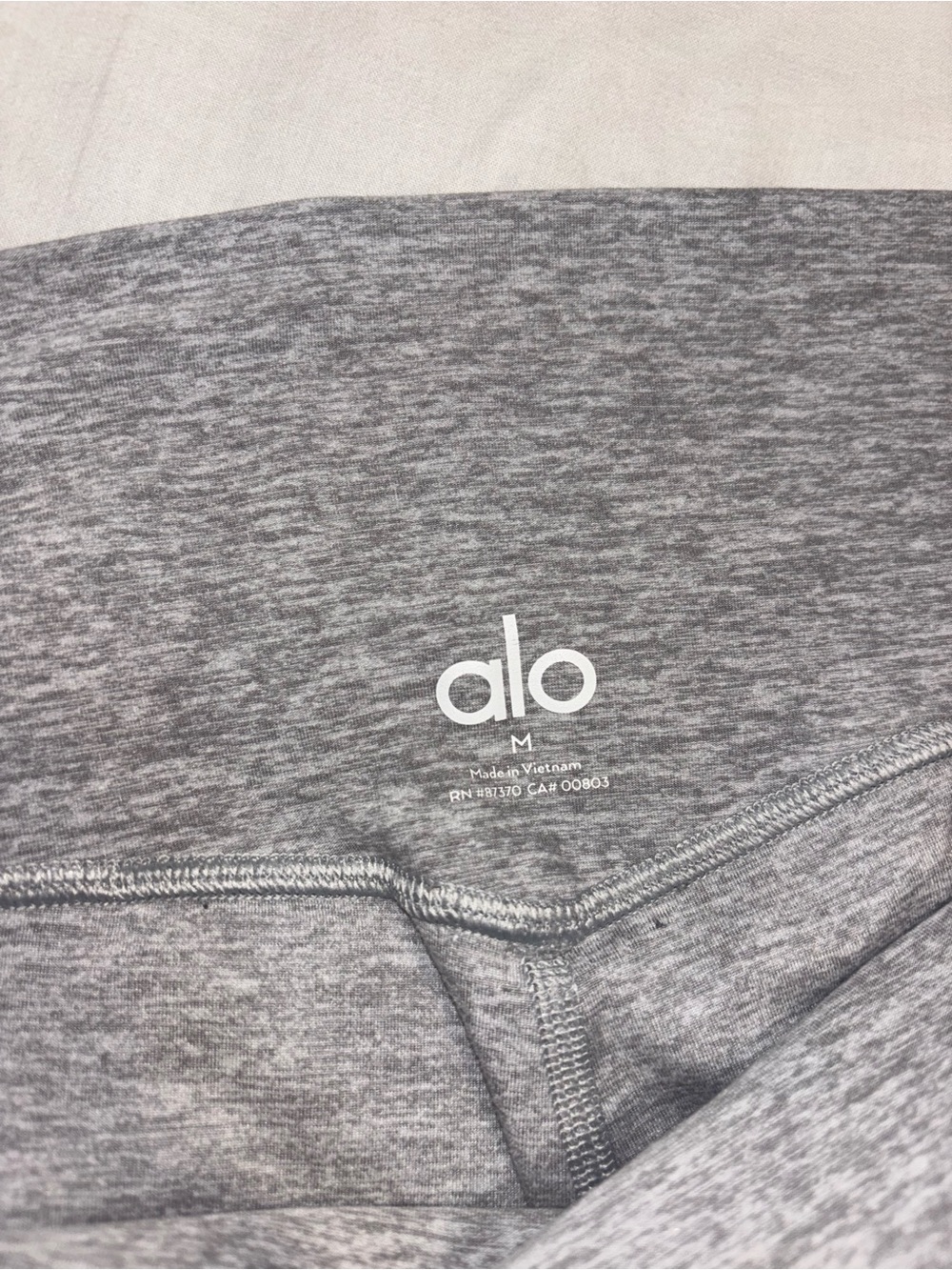 Alo Gray Leggings - Picture 3 of 3